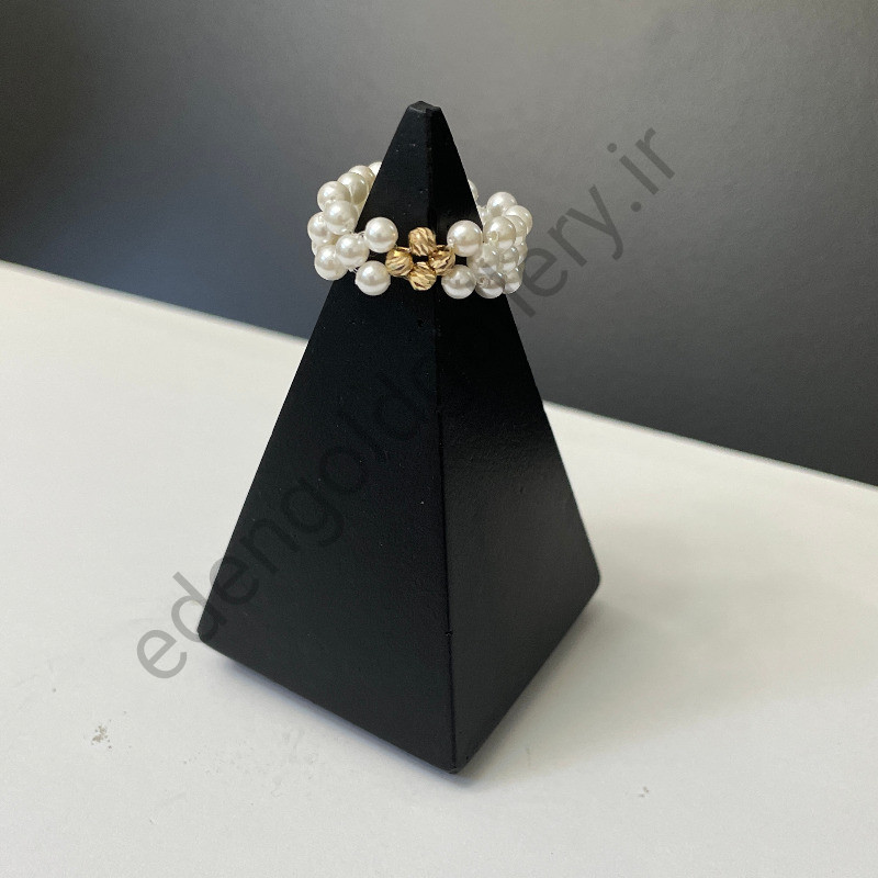 انگشتر مروارید و گوی طلا